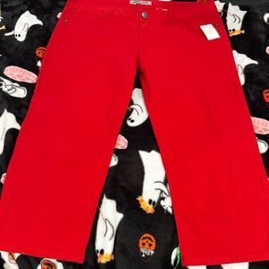Emperial Stylish Red Women's Capris, Excellent preowned, Sz 13, classic 5 pocket